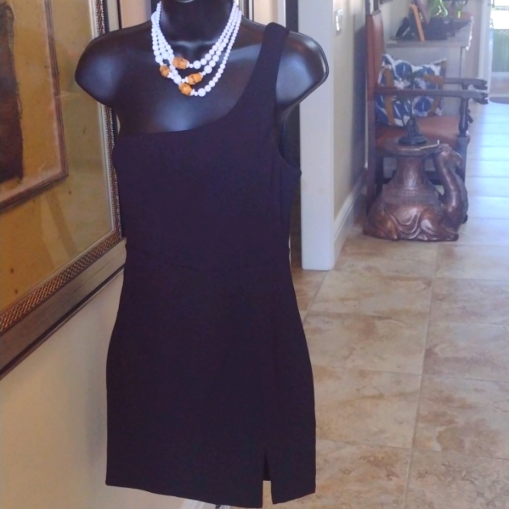 Bodycon One shoulder dress by Princess Polly size 6 USA